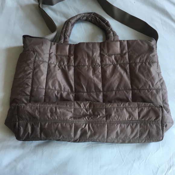 SOLD!Army green puffy bag with shoulder strap - Picture 8 of 8